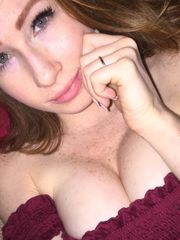 Abigale Mandler Nude & Magnificent..