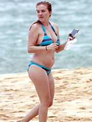Amber Meade - Swimsuit Candids in Hawaii